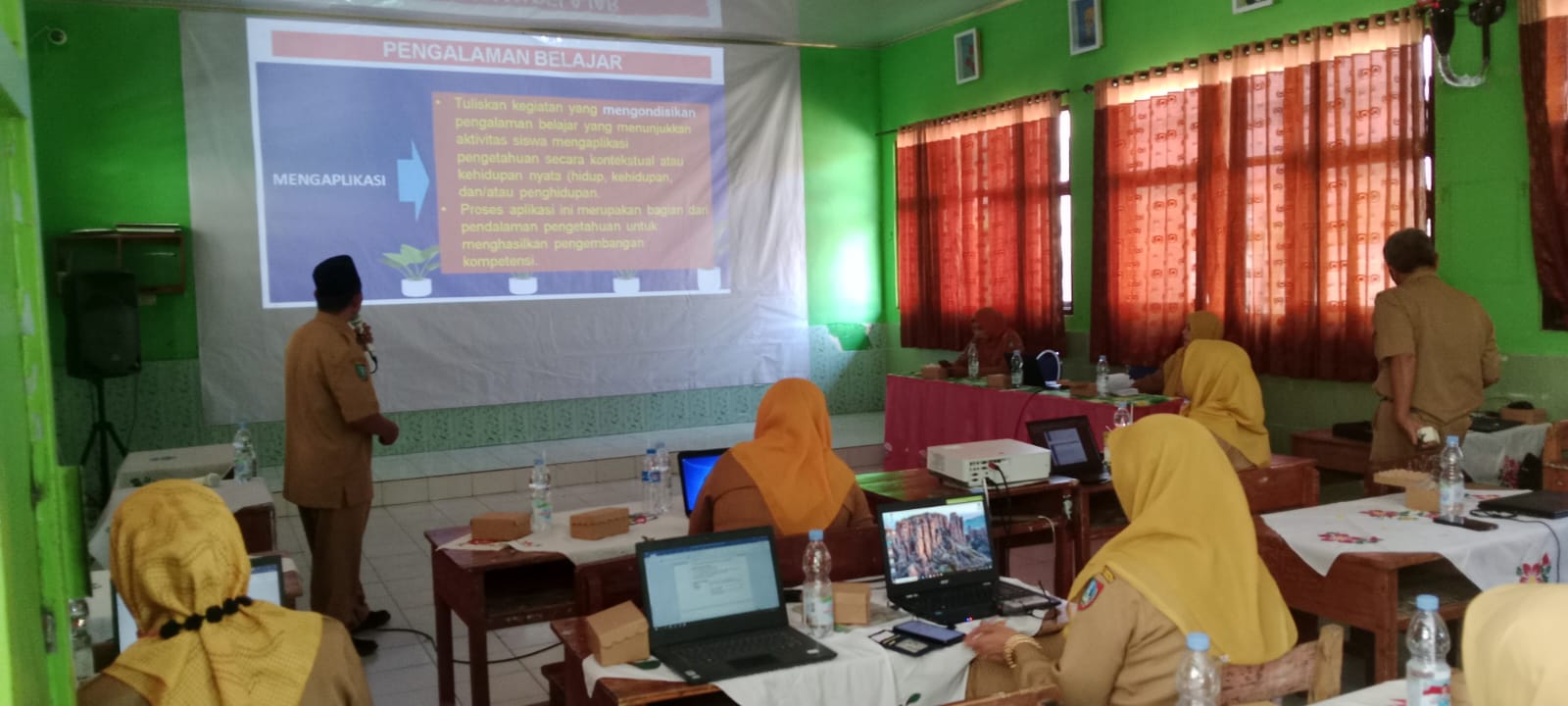 Workshop Perencanaan Pembelajaran Berbasis Deep Learning